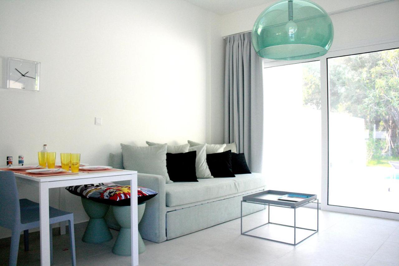 Splash Suites With Private Pools Nikiana Bagian luar foto