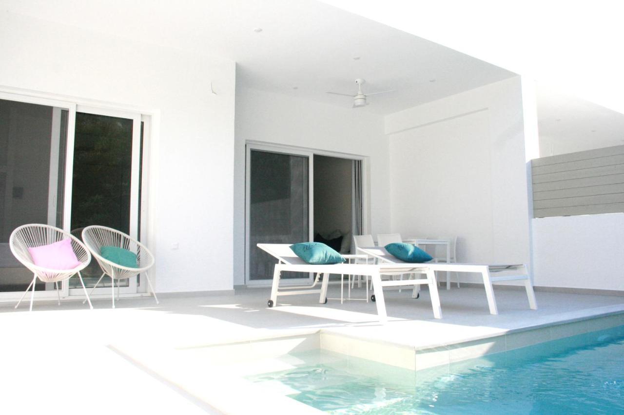 Splash Suites With Private Pools Nikiana Bagian luar foto