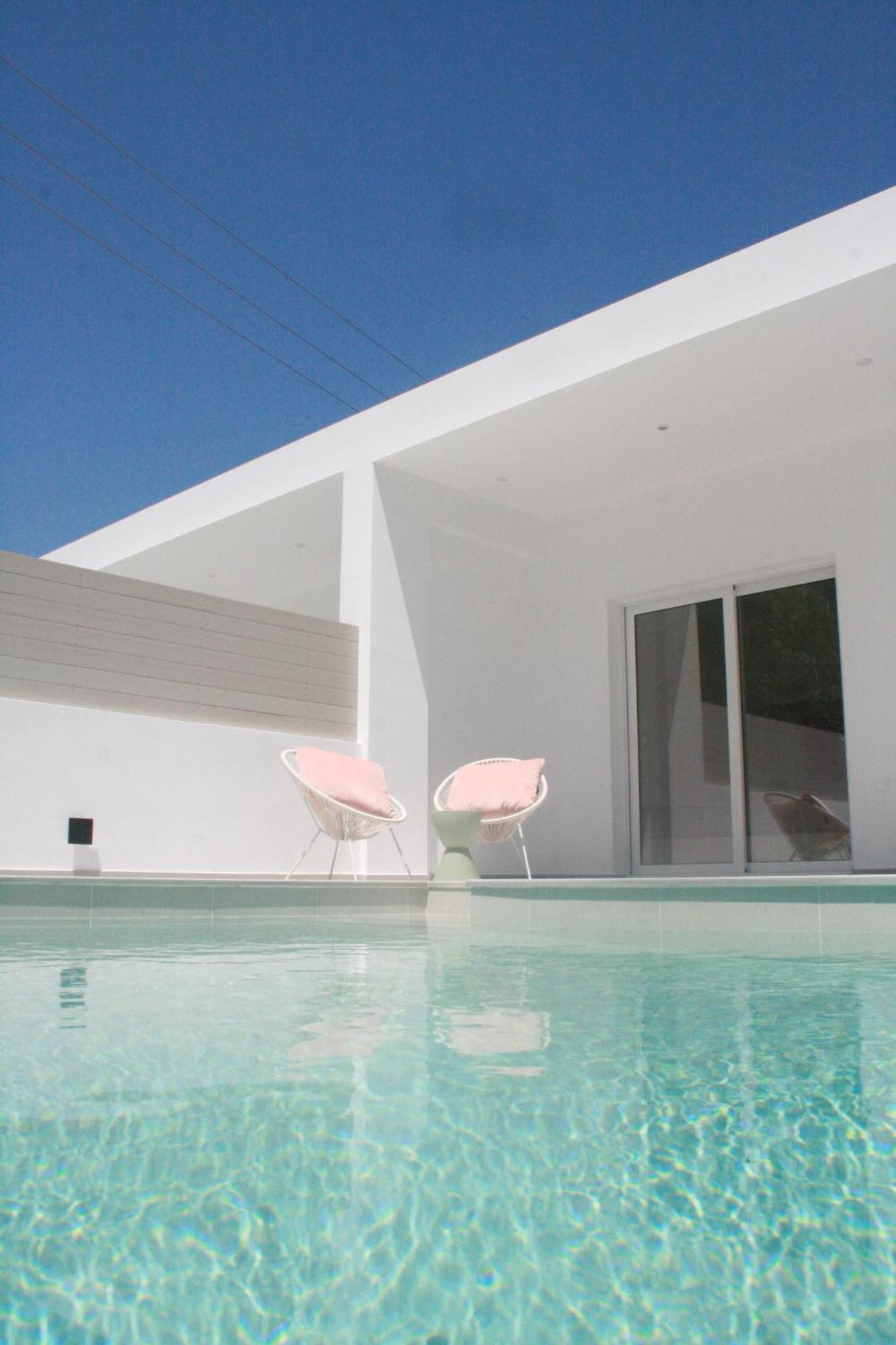 Splash Suites With Private Pools Nikiana Bagian luar foto