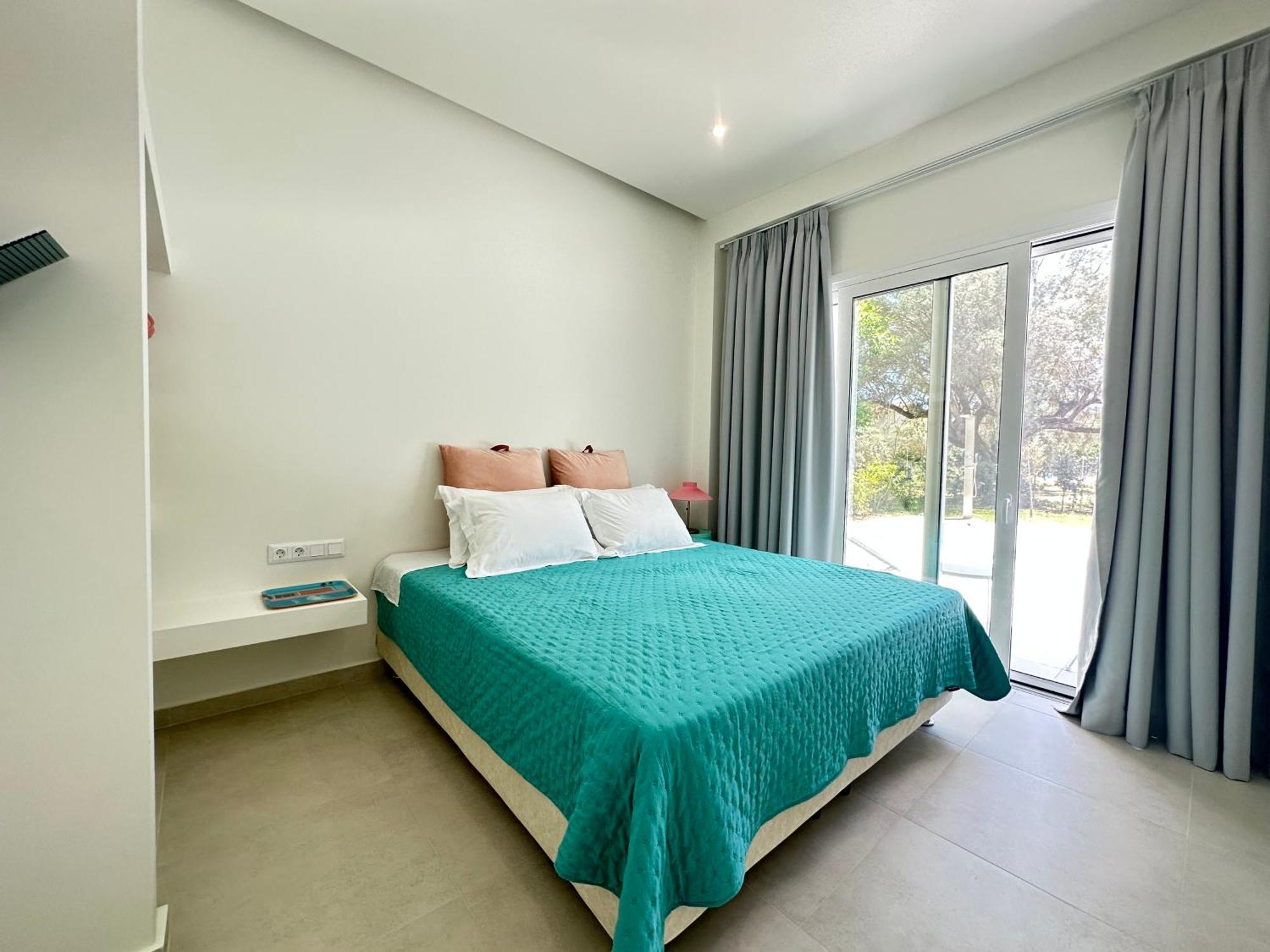 Splash Suites With Private Pools Nikiana Bagian luar foto